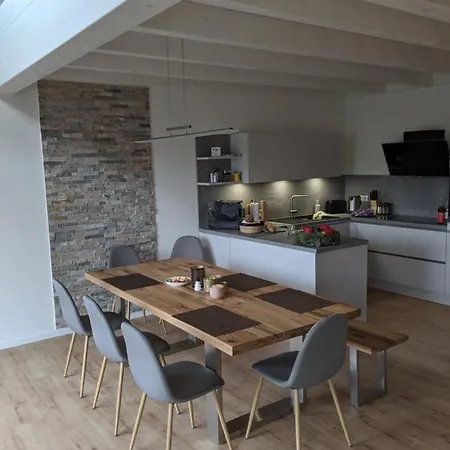 Schieferterrasse - Waldsee -