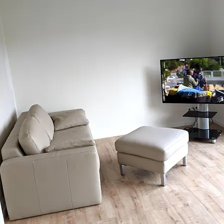 Schieferterrasse - Waldsee - * Rieden