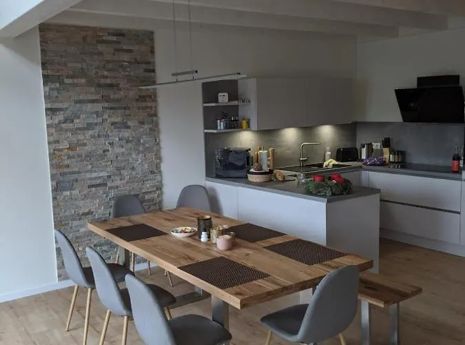 Schieferterrasse - Waldsee -