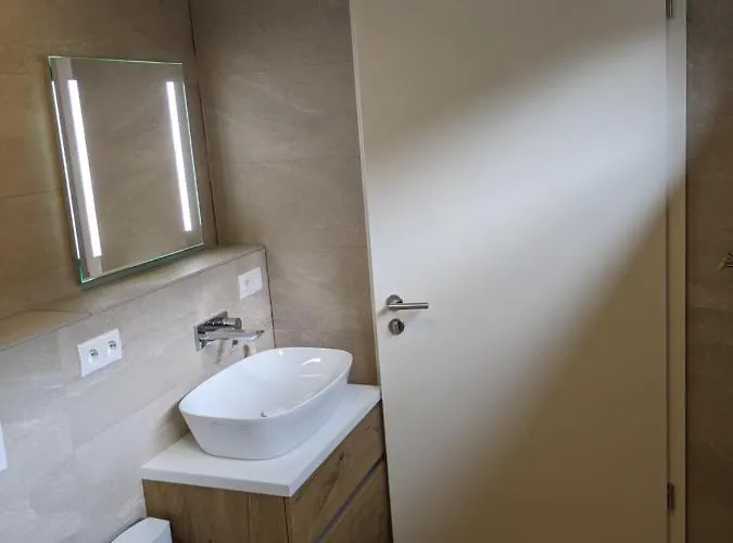 Schieferterrasse - Waldsee - Rieden