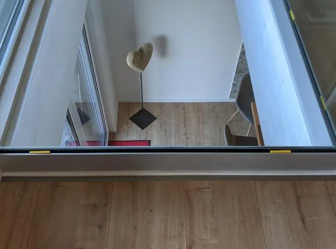 Schieferterrasse - Waldsee - *