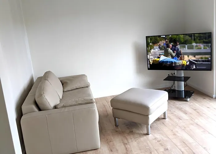 Schieferterrasse - Waldsee - * Rieden