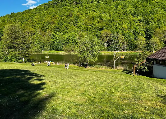 Schieferterrasse - Waldsee -